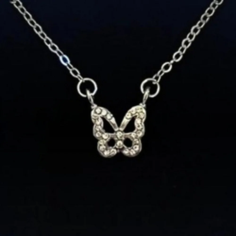 Rhinestone Butterfly Pendant Necklace silver